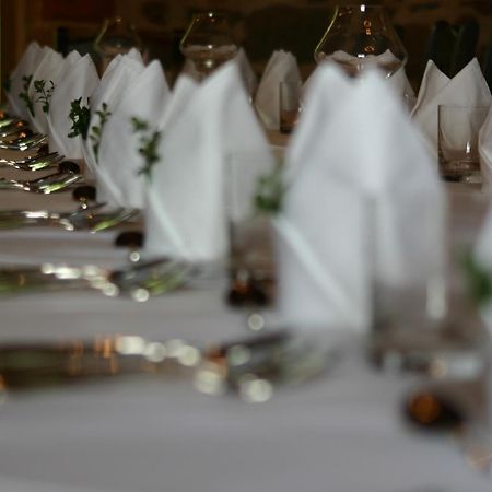 Klasztor Cedynia Hotel Екстериор снимка